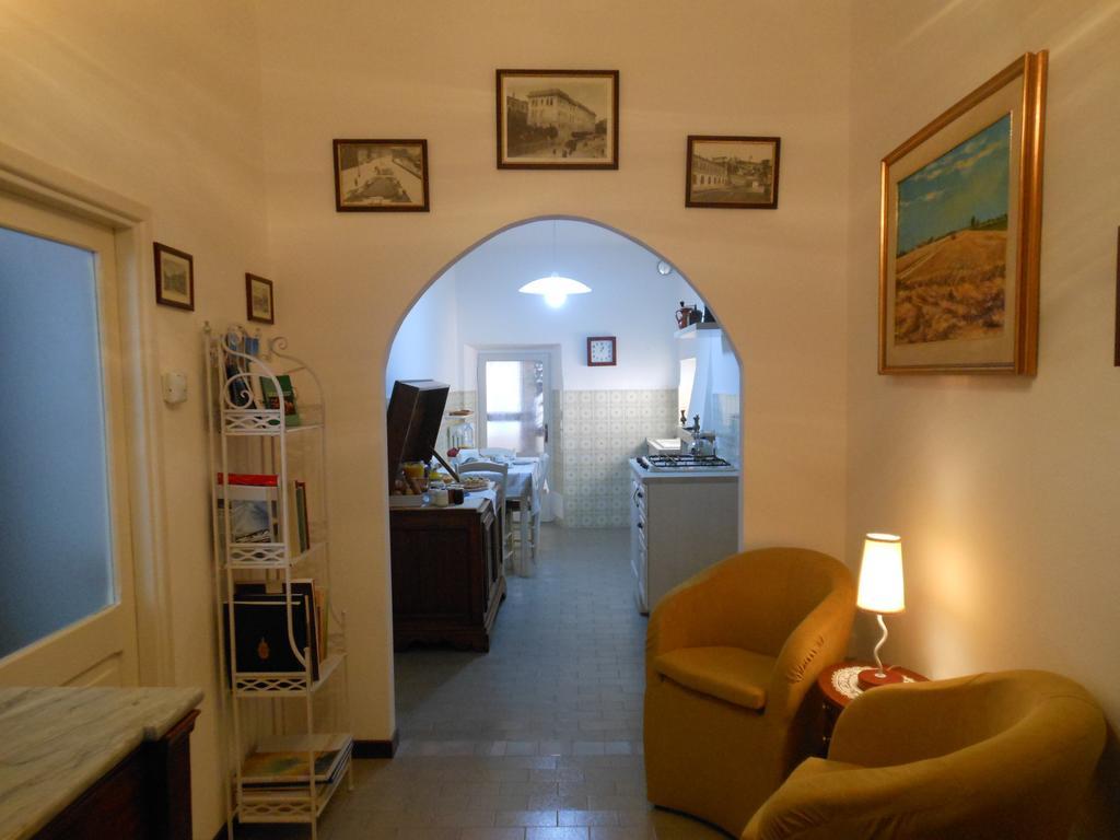 B&B Le Stanze Del Chiostro Serra de' Conti Екстер'єр фото