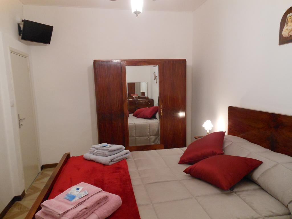 B&B Le Stanze Del Chiostro Serra de' Conti Номер фото
